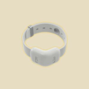 GPS+ Beidou dual satellite positioning, WiFi positioning, LBS multi-module accurate positioning, motion detection, video and voice call, SOS emergency contact, sound and light pet search, long endurance